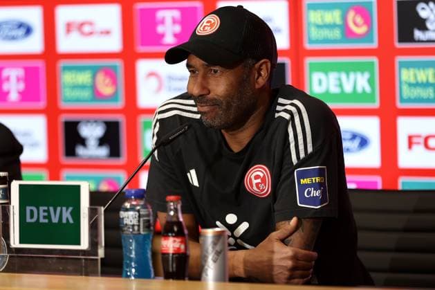 23.02.2025, Fußball, 1. FC Köln - Fortuna Düsseldorf, 2.. Fußball Bundesliga, 23. Spieltag, RheinEnergie-STADION, Saison 2024 2025: xxxxxxxxxxxxx bei der Pressekonferenz nach dem Spiel DFB regulations prohibit any use of photographs as image sequences and or quasi-video. Nordrhein-Westfalen Deutschland