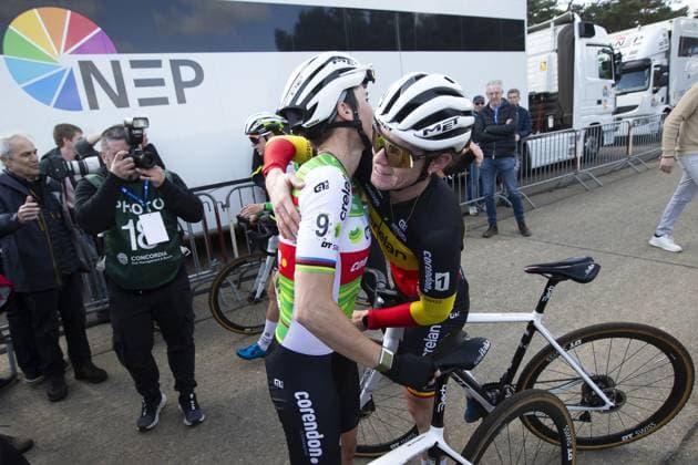 Belgian Sanne Cant and Belgian Marion Norbert Riberolle pictured after the women s elite race at the Sluitingsprijs Oostmalle cyclocross race, Sunday 23 February 2025, in Oostmalle, the last race of the 2024-2025 cyclocross season. KRISTOFxVANxACCOM  x113106066x