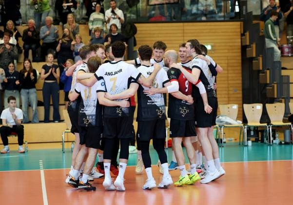 BAU 23.02.2025 Ludwigsburg Volleyball Barock Volleys Ludwigsburg vs. SSG Langen, die Ludwigsburger freuen sich über den Sieg