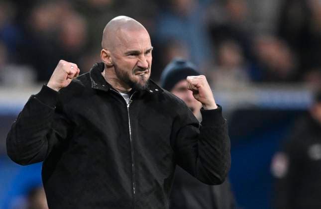 Sport Bilder des Tages TOR zum 1:1 Gift Orban TSG 1899 Hoffenheim (14) (nicht im Bild) Torjubel Trainer Coach Christian Ilzer TSG 1899 Hoffenheim TSG 1899 Hoffenheim vs VfB Stuttgart 23.02.2025 DFL REGULATIONS PROHIBIT ANY USE OF PHOTOGRAPHS AS IMAGE SEQUENCES AND OR QUASI-VIDEO TSG 1899 Hoffenheim vs VfB Stuttgart *** GOAL for 1 1 Gift Orban TSG 1899 Hoffenheim 14 not in picture Goal celebration Coach Christian Ilzer TSG 1899 Hoffenheim TSG 1899 Hoffenheim vs VfB Stuttgart 23 02 2025 DFL REGULATIONS PROHIBIT ANY USE OF PHOTOGRAPHS AS IMAGE SEQUENCES AND OR QUASI VIDEO TSG 1899 Hoffenheim vs VfB Stuttgart