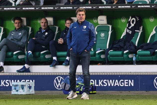 Trainer Dieter Hecking (VfL Bochum) - 1. Fussball Bundesliga Saison 2024-2025 Punktspiel VfL Wolfsburg vs. VfL Bochum in der Volkswagen Arena in Wolfsburg - Fussball,Deutschland,Mann,Männer,22.02.2025