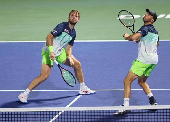 Kevin Krawietz und Tim Puetz, Herren Doppel, Men s Doubles, Dubai Duty Free Tennis Championships, Dubai, U.A.E. Tennis - Dubai Tennis Championships 2025 - ATP, Tennis Herren - Dubai Duty Free Tennis Stadium - Dubai - - United Arab Emirates - 24 February 2025. Copyright: xJuergenxHasenkopfx