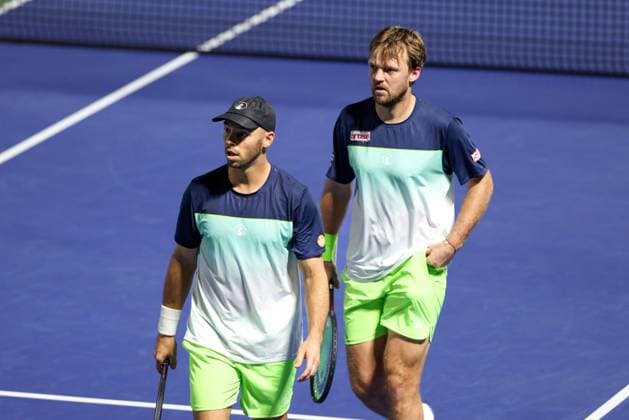 Kevin Krawietz und Tim Puetz, Herren Doppel, Men s Doubles, Dubai Duty Free Tennis Championships, Dubai, U.A.E. Tennis - Dubai Tennis Championships 2025 - ATP, Tennis Herren - Dubai Duty Free Tennis Stadium - Dubai - - United Arab Emirates - 24 February 2025. Copyright: xJuergenxHasenkopfx