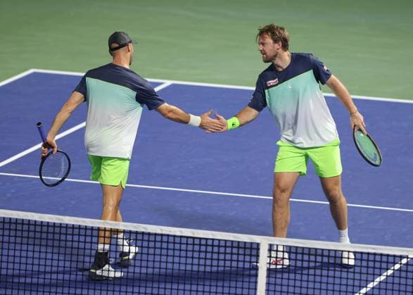 Kevin Krawietz und Tim Puetz, Herren Doppel, Men s Doubles, Dubai Duty Free Tennis Championships, Dubai, U.A.E. Tennis - Dubai Tennis Championships 2025 - ATP, Tennis Herren - Dubai Duty Free Tennis Stadium - Dubai - - United Arab Emirates - 24 February 2025. Copyright: xJuergenxHasenkopfx