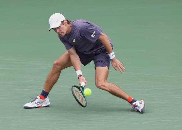 Alex De Minaur (AUS), Dubai Duty Free Tennis Championships, Dubai, U.A.E. Tennis - Dubai Tennis Championships 2025 - ATP, Tennis Herren - Dubai Duty Free Tennis Stadium - Dubai - - United Arab Emirates - 25 February 2025. Copyright: xJuergenxHasenkopfx