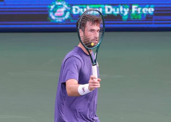 Quentin Halys entschuldigt sich, Dubai Duty Free Tennis Championships, Dubai, U.A.E. Copyright: xJuergenxHasenkopfx