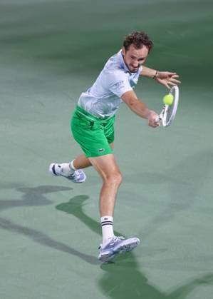 Daniil Medvedev, Dubai Duty Free Tennis Championships, Dubai, U.A.E. Tennis - Dubai Tennis Championships 2025 - ATP, Tennis Herren 500 - Dubai Duty Free Tennis Stadium - Dubai - - United Arab Emirates - 25 February 2025. Copyright: xJuergenxHasenkopfx