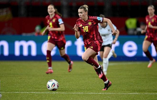 Fussball International Frauen Nationalmannschaft UEFA Women s Nations League in Nuernberg: Deutschland - Oesterreich 25.02.2025 Laura Freigang (Deutschland)