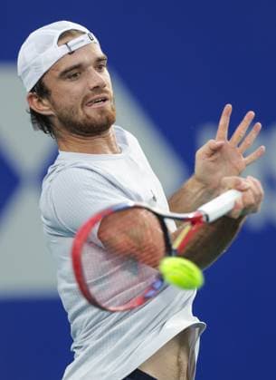 (250228) -- ACAPULCO, Feb. 28, 2025 -- Tomas Machac of the Czech Republic hits a return during the quarterfinal match against Learner Tien of the United States at the 2025 ATP, Tennis Herren Mexican Open tennis tournament in Acapulco, Mexico, Feb. 27, 2025. (Photo by Xinhua) (SP)MEXICO-ACAPULCO-TENNIS-ATP-MEXICAN OPEN-MEN S SINGLES-QUARTERFINAL FranciscoxCanedo 