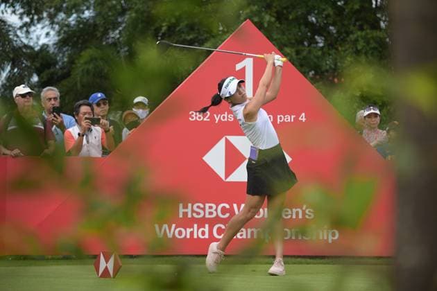 (250228) -- SINGAPORE, Feb. 28, 2025 -- Lydia Ko of New Zealand tees off during the second round of the HSBC Women s Golf World Championship, WM, Weltmeisterschaft held in Singapore s Sentosa Golf Club on Feb. 28, 2025. (Photo by Xinhua) (SP)SINGAPORE-GOLF-WOMEN S WORLD CHAMPIONSHIP ThenxChihxWey 