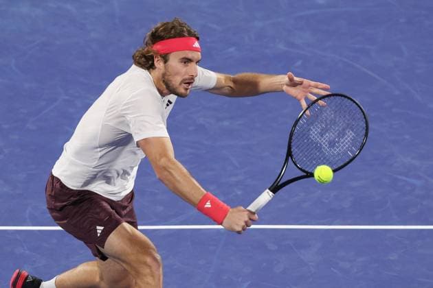 Stefanos Tsitsipas, Dubai Duty Free Tennis Championships, Dubai, U.A.E. Tennis - Dubai Tennis Championships 2025 - ATP, Tennis Herren 500 - Dubai Duty Free Tennis Stadium - Dubai - - United Arab Emirates - 28 February 2025. Copyright: xJuergenxHasenkopfx