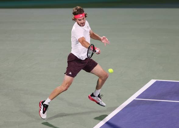 Stefanos Tsitsipas, Dubai Duty Free Tennis Championships, Dubai, U.A.E. Tennis - Dubai Tennis Championships 2025 - ATP, Tennis Herren 500 - Dubai Duty Free Tennis Stadium - Dubai - - United Arab Emirates - 28 February 2025. Copyright: xJuergenxHasenkopfx