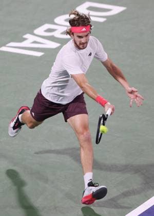 Stefanos Tsitsipas, Dubai Duty Free Tennis Championships, Dubai, U.A.E. Tennis - Dubai Tennis Championships 2025 - ATP, Tennis Herren 500 - Dubai Duty Free Tennis Stadium - Dubai - - United Arab Emirates - 28 February 2025. Copyright: xJuergenxHasenkopfx