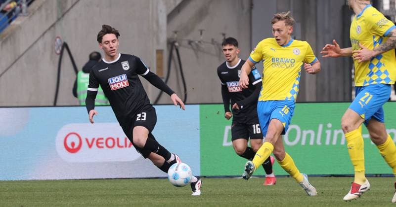 Eintracht BS vs SSV Ulm 1846 Braunschweig, 01.03.2025, Fußball, Saison 24 25, 2. Bundesliga, 24. Spieltag, Eintracht Braunschweig vs SSV Ulm 1846, Bild zeigt: Julian Baas (BTSV, 16) Braunschweig