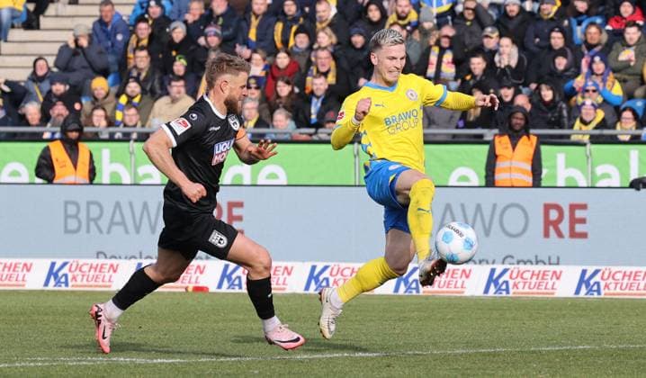 Eintracht BS vs SSV Ulm 1846 Braunschweig, 01.03.2025, Fußball, Saison 24 25, 2. Bundesliga, 24. Spieltag, Eintracht Braunschweig vs SSV Ulm 1846, Bild zeigt: Lino Tempelmann (BTSV, 20) Braunschweig