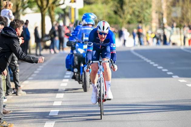 Omloop Het Nieuwsblad 2025 Cycling Race Ninove, Belgium - March 01 : Kung Stefan (SUI) of Groupama - FDJ leading alone during the Men Elite UCI World Tour 80th Flanders Classics Omloop Het Nieuwsblad cycling race of 197 kms with start in Ghent and finish in Ninove on March 1, 2025 in Ninove, Belgium, 1 03 2025 ( Motordriver Kenny Verfaillie - Ninove Belgium  Copyright: xVincentxKalutx