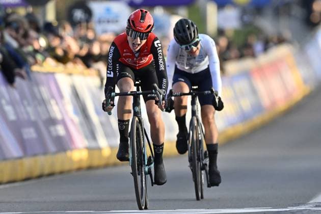 Belgian Lotte Claes of Arkea - B&B Hotels Women wins ahead of Polish Aurela Nerlo of Winspace Orange Seal in the women s one-day cycling race Omloop Het Nieuwsblad (UCI World Tour), 137,9km from Gent to Ninove, Saturday 01 March 2025. DIRKxWAEM  x113858241x