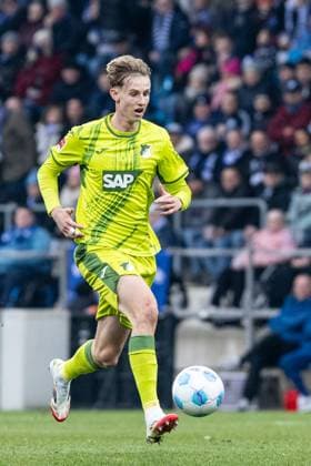 1. Fußball Bundesliga: VfL Bochum - TSG 1899 Hoffenheim; 01.03.2025 Max Moerstedt (TSG 1899 Hoffenheim, 33) 1. Fußball Bundesliga: VfL Bochum - TSG 1899 Hoffenheim; Vonovia-Ruhrstadion, Bochum; 01.03.2025 DFL regulations prohibit any use of photographs as image sequences and or quasi video. Copyright: xBEAUTIFULxSPORTS Buriakovx