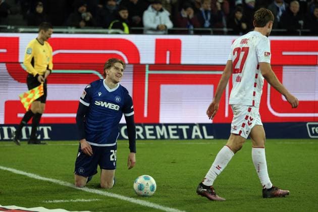 01.03.2025, xrekx, Fussball 2.Bundesliga, Karlsruher SC - 1.FC Köln v.l. David Herold (Karlsruher SC) Imad Rondic (1.FC Koeln) (DFL DFB REGULATIONS PROHIBIT ANY USE OF PHOTOGRAPHS as IMAGE SEQUENCES and or QUASI-VIDEO) Karlsruhe