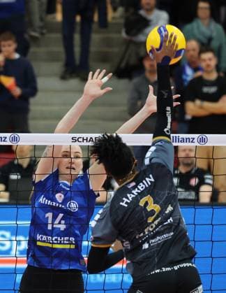 Stuttgart , Volleyball Bundesliga Frauen, Allianz MTV Stuttgart vs. SC Potsdam , Kelsey Veltman ( Stgt )