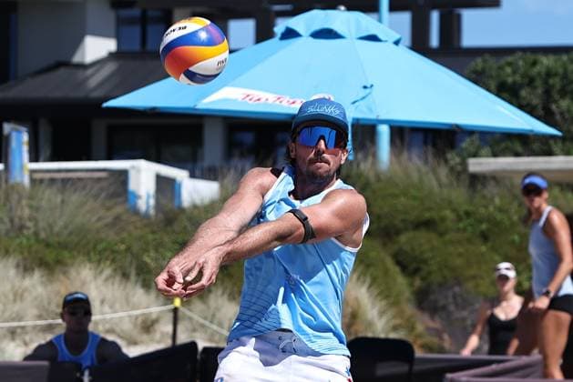 GJ Gardner Beach volleyball, Beachvolleyball womens final Jake Urrutia during the GJ Gardner beach volleyball bronze final at Main Beach in Mt Maunganui, Tauranga, New Zealand on Sunday March 02, 2025. Mt Maunganui, Tauranga Main Beach BOP New Zealand Copyright: xAaronxGillionsx 20250302Vollyball_005