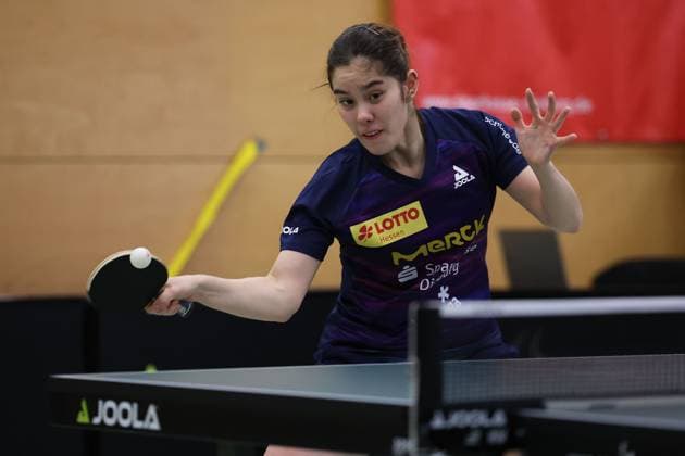 2025.03.01 Tischtennis Damen 1. Bundesliga TSV 1909 Langstadt - TTC 1946 Weinheim v.l., Franziska Schreiner (TSV Langstadt Tischtennis Damen 1.Bundesliga) spielt eine Vorhand.