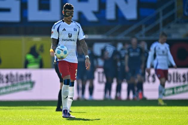 Paderborn, Home Deluxe Arena, 02.03.25, GER, Herren, 2.Bundesliga, Saison 2024-2025, SC Paderborn 07 - Hamburger SV Bild: Davie SELKE (Hamburg) unzufrieden nach dem Tor zum 1:0 DFL regulations prohibit any use of photographs as image sequences and or quasi-video. NRW Deutschland
