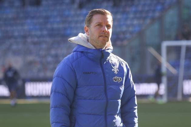 02.03.2025, xgox, Fussball - 2.Bundesliga, 1.FC Magdeburg - SV Darmstadt 98 emspor, v.l. Florian Kohfeldt (Darmstadt, Trainer) (DFL DFB REGULATIONS PROHIBIT ANY USE OF PHOTOGRAPHS as IMAGE SEQUENCES and or QUASI-VIDEO) Magdeburg