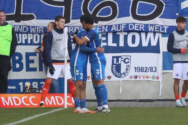 02.03.2025, xgox, Fussball - 2.Bundesliga, 1.FC Magdeburg - SV Darmstadt 98 emspor, v.l. Xavier Amaechi (Magdeburg, 20) Jubel, Torjubel, jubelt ueber das Tor, celebrate the goal, celebration (DFL DFB REGULATIONS PROHIBIT ANY USE OF PHOTOGRAPHS as IMAGE SEQUENCES and or QUASI-VIDEO) Magdeburg