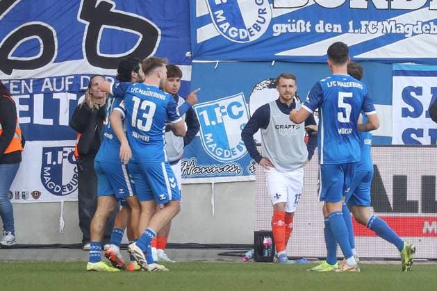 02.03.2025, xgox, Fussball - 2.Bundesliga, 1.FC Magdeburg - SV Darmstadt 98 emspor, v.l. Magdeburg Jubel, Torjubel, jubelt ueber das Tor, celebrate the goal, celebration (DFL DFB REGULATIONS PROHIBIT ANY USE OF PHOTOGRAPHS as IMAGE SEQUENCES and or QUASI-VIDEO) Magdeburg