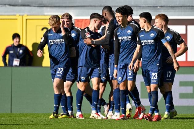 Paderborn, Home Deluxe Arena, 02.03.25, GER, Herren, 2.Bundesliga, Saison 2024-2025, SC Paderborn 07 - Hamburger SV Bild: Adriano GRIMALDI (Paderborn) jubelt nach seinem Tor zum 2:0 DFL regulations prohibit any use of photographs as image sequences and or quasi-video. NRW Deutschland