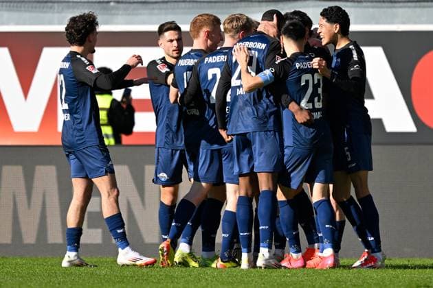 Paderborn, Home Deluxe Arena, 02.03.25, GER, Herren, 2.Bundesliga, Saison 2024-2025, SC Paderborn 07 - Hamburger SV Bild: Adriano GRIMALDI (Paderborn) jubelt nach seinem Tor zum 2:0 DFL regulations prohibit any use of photographs as image sequences and or quasi-video. NRW Deutschland