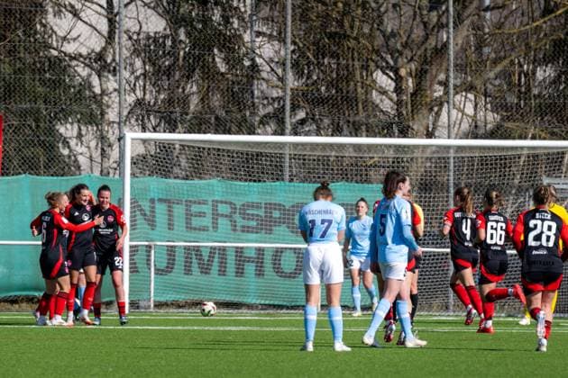 02.03.2025, Fußball, 2. Frauen-Bundesliga, 2024 2025, SG 99 Andernach - 1. FC Nürnberg Tor Nummer drei für die Nürnbergerinnen und Tor Nummer zwei Medina Desic (10 Nürnberg), die sich links mit ihren Teamkolleginnen freut. Mendig Junglas Baumaschinen Stadion Rheinland-Pfalz Deutschland