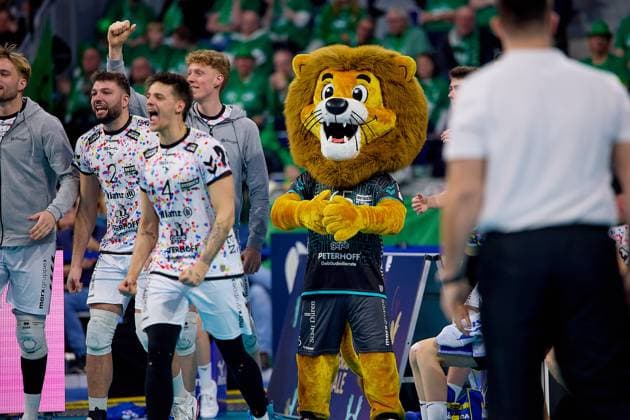 Maskottchen der SWD powervolleys Dueren GER, BERLIN RECYCLING Volleys - SWD powervolleys Dueren, Volleyball, DVV-Pokalfinale Maenner 2025, 02.03.25 GER, BERLIN RECYCLING Volleys - SWD powervolleys Dueren, Volleyball, DVV-Pokalfinale Maenner 2025, 02.03.25 Mannheim Copyright: xEibner-Pressefoto GeraldxOelze-dexStoppanyx EP-ODS