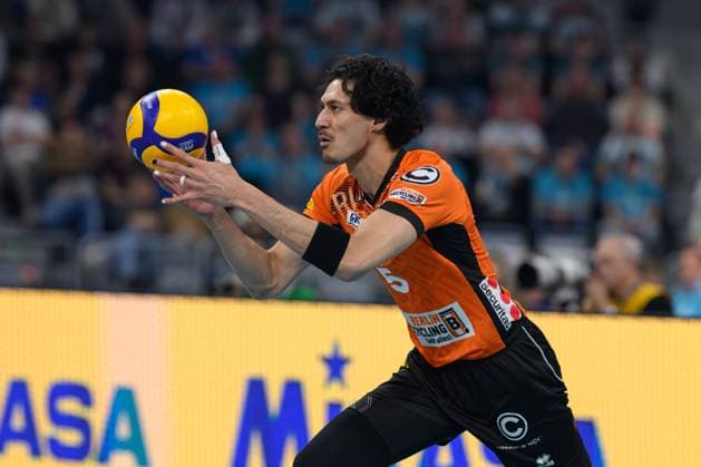 RECORD DATE NOT STATED Nehemiah Mote (Nr. 5, Mittelblock, BERLIN RECYCLING Volleys); DVV Pokalfinale 2025 Männer, Manheim am 02.03.2025 Copyright: xBEAUTIFULxSPORTS PeterxWeberx