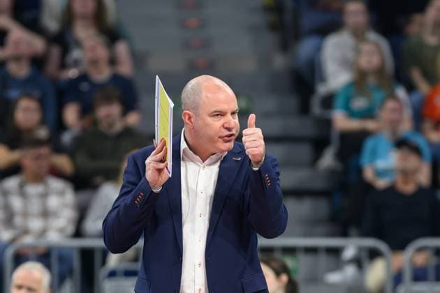 RECORD DATE NOT STATED Joel Banks (Trainer, BERLIN RECYCLING Volleys); DVV Pokalfinale 2025 Männer, Manheim am 02.03.2025 Copyright: xBEAUTIFULxSPORTS PeterxWeberx