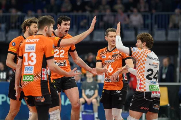 RECORD DATE NOT STATED BERLIN RECYCLING Volleys; DVV Pokalfinale 2025 Männer, Manheim am 02.03.2025 Copyright: xBEAUTIFULxSPORTS PeterxWeberx