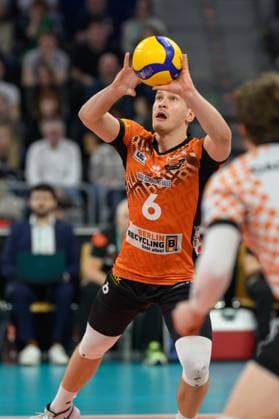 RECORD DATE NOT STATED Johannes Tille (Nr. 6, Zuspiel, BERLIN RECYCLING Volleys); DVV Pokalfinale 2025 Männer, Manheim am 02.03.2025 Copyright: xBEAUTIFULxSPORTS PeterxWeberx