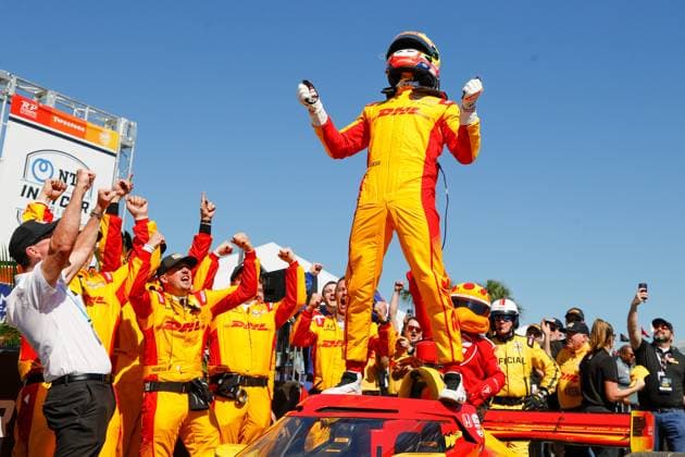 Sport Themen der Woche KW09 Sport Bilder des Tages March 2, 2025, St. Petersburg, Florida, USA: IndyCar, Indy Car, IRL, USA driver oÂlex Palou (10) celebrates after he wins the Grand Prix of St. Petersburg on Sunday, March 2, 2025, in St. Petersburg. St. Petersburg USA - ZUMAs70_ 0805755595st Copyright: xJeffereexWoox