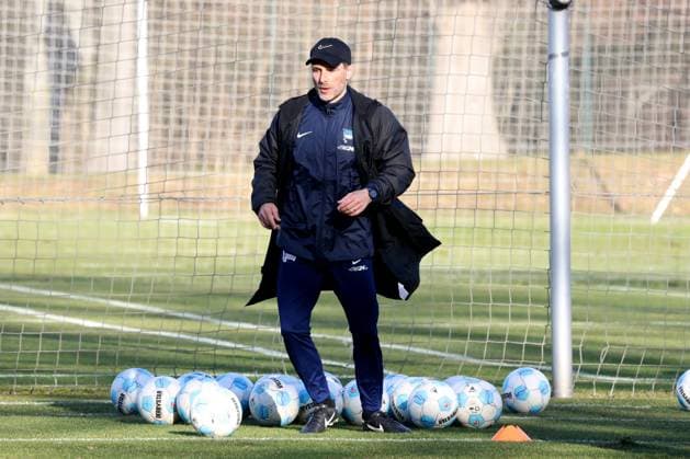 DEU, DFL, 2. FBL Hertha BSC, Training, 03.03.2025, Sportforum, Berlin, DEU, DFL, 2. FBL Hertha BSC, Training, im Bild Cheftrainer Stefan Leitl (Hertha BSC Berlin) DFL - regulations prohibit any use of Photographs as image sequences and or quasi-video Foto: Juergen Engler nordphoto GmbH
