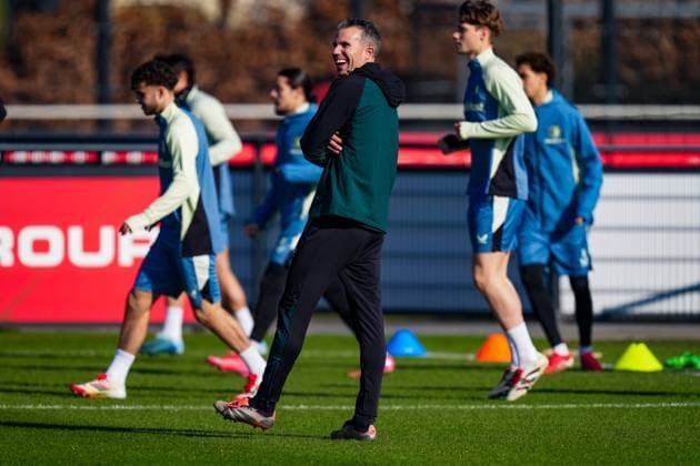 UEFA Champions League 2024-2025: training of Feyenoord Rotterdam - Feyenoord coach Robin van Persie during the training of Feyenoord in preparation of the UEFA Champions League duel against Inter Milan at Trainingscomplex 1908 on 4 March 2025 in Rotterdam, The Netherlands. Copyright: xYannickxVerhoevenx
