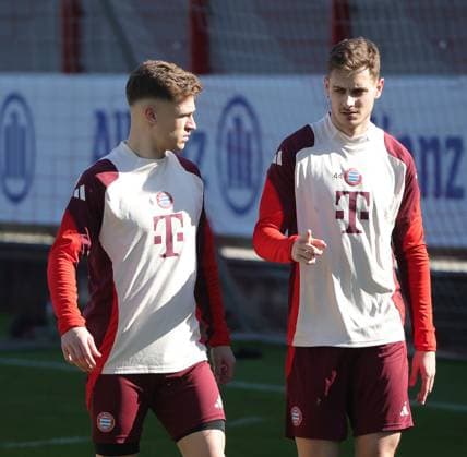 04.03.2025, Champions League, FC Bayern Muenchen Abschlusstraining, Fussball, im Bild: Joshua Kimmich (FC Bayern Muenchen) und Josip Stanisic (FC Bayern Muenchen)