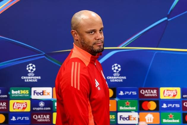 Vincent Kompany (FC Bayern Muenchen, Cheftrainer) bei der Pressekonferenz, GER, Internationale Pressekonferenz, FC Bayern Muenchen, Fussball, UEFA Champions League, Achtelfinale Hinspiel, Saison 2024 2025, 04.03.2025, GER, Internationale Pressekonferenz, FC Bayern Muenchen, Fussball, UEFA Champions League, Achtelfinale Hinspiel, Saison 2024 2025, 04.03.2025 Muenchen Copyright: xEibner-Pressefoto JennixMaulx EP_JML