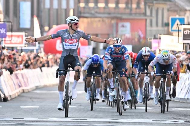 Samyn Classic 2025 DOUR, BELGIUM - MARCH 04 : Van Der Poel Mathieu (NED) of Alpecin - Deceuninck wins , Magnier Paul (BEL) of Soudal Quick-Step, Huppertz Joshua (GER) of Team Lotto Kern-Haus PSD Bank, Sentjens Sente (BEL) of Alpecin - Deceuninck, Edmondson Alex (GBR) of Team Picnic PostNL pictured during the 57th edition of the Samyn cycling race, with start in Quaregnon and finish in Dour after 199km of racing on March 4, 2025 in Dour, Belgium, 04 03 2025 Dour Belgium  Copyright: xJanxDexMeuleneirx