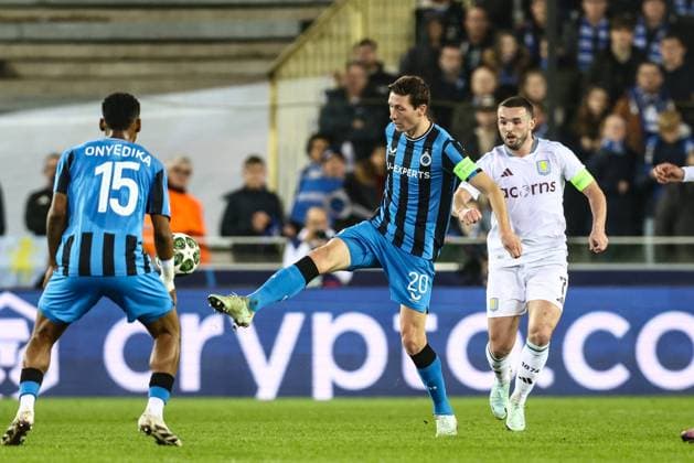 Club s Hans Vanaken and Aston Villa s John McGinn fight for the ball during a soccer game between Belgian Club Brugge KV and English Aston Villa FC, Tuesday 04 March 2025 in Brugge, the first leg of the 1 8 finals of the UEFA Champions League knockout phase. BRUNOxFAHY  x114227783x