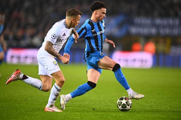 Club Brugge v Aston Villa - UEFA Champions League BRUGGE, BELGIUM - MARCH 04 : Digne Lucas defender of Aston Villa and Talbi Chemsdine midfielder of Club Brugge in action during the UEFA Champions League 2024 25 round of 16 match first round between Club Brugge and Aston Villa on March 4, 2025 in Brugge, Belgium, 04 03 2025 Brugge Belgium  Copyright: xGvgx