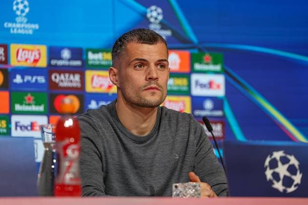 Granit Xhaka (Bayer 04 Leverkusen, 34) bei der Pressekonferenz, GER, Internationale Pressekonferenz, Bayer 04 Leverkusen, Fussball, UEFA Champions League, Achtelfinale Hinspiel, Saison 2024 2025, 04.03.2025, GER, Internationale Pressekonferenz, Bayer 04 Leverkusen, Fussball, UEFA Champions League, Achtelfinale Hinspiel, Saison 2024 2025, 04.03.2025 Muenchen Copyright: xEibner-Pressefoto JennixMaulx EP_JML