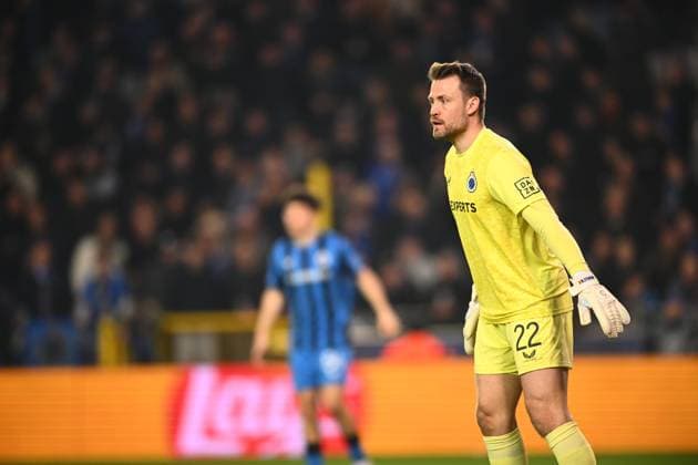 Club Brugge v Aston Villa - UEFA Champions League BRUGGE, BELGIUM - MARCH 04 : Mignolet Simon goalkeeper of Club Brugge in action during the UEFA Champions League 2024 25 round of 16 match first round between Club Brugge and Aston Villa on March 4, 2025 in Brugge, Belgium, 04 03 2025 Brugge Belgium  Copyright: xGvgx