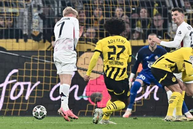 Sport Bilder des Tages Karim Adeyemi (Dortmund 27) erzielt das Tor zum 1:0 04.03.2025 Fussball, Champions League, Borussia Dortmund vs Lille OSC, Signal Iduna Park, Dortmund,