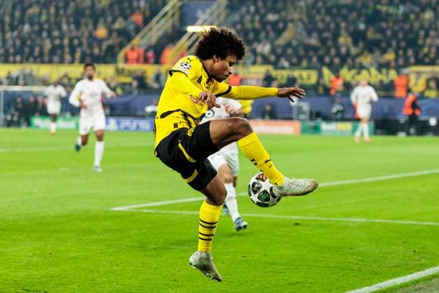 UEFA Champions League, Borussia Dortmund - LOSC Lille; 04.03.2025 Karim Adeyemi (Borussia Dortmund, 27) rettet auf der Linie UEFA Champions League Achtelfinale Hinspiel, Borussia Dortmund - LOSC Lille; Dortmund, SIGNAL IDUNA PARK am 04.03.2025 Copyright: xBEAUTIFULxSPORTS Wunderlx